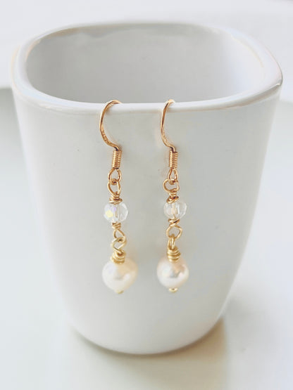 The Elara Earrings – Freshwater Pearl & Crystal