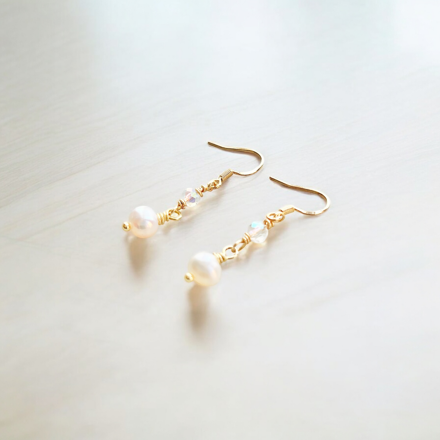 The Elara Earrings – Freshwater Pearl & Crystal